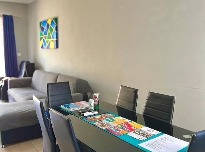 New Breeze Apartament *